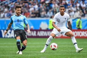 Nandez signe à Cagliari.