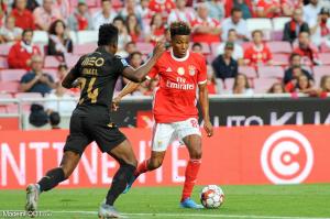 Gedson Fernandes fonce vers West Ham.