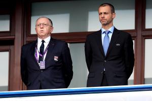 Aulas veut trainer Eyraud en justice