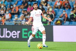 Aouar avec le maillot lyonnais