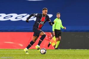 Neymar va débuter sur le banc
