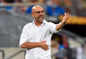 Peter Bosz est l'entraîneur de l'OL