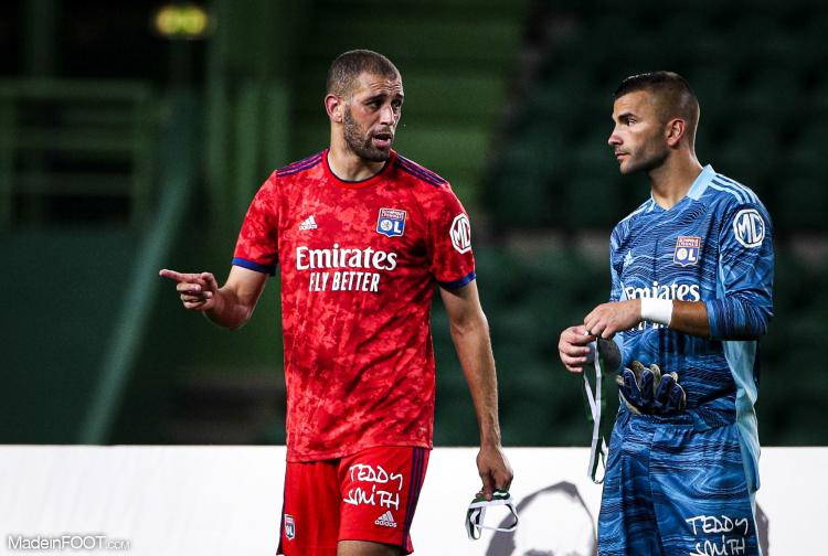 Anciens - Slimani passe un coup de gueule sur les choix de binationaux et taclent certains joueurs