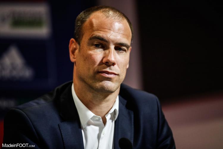 Mercato - Une piste en Premier League pour renforcer la défense