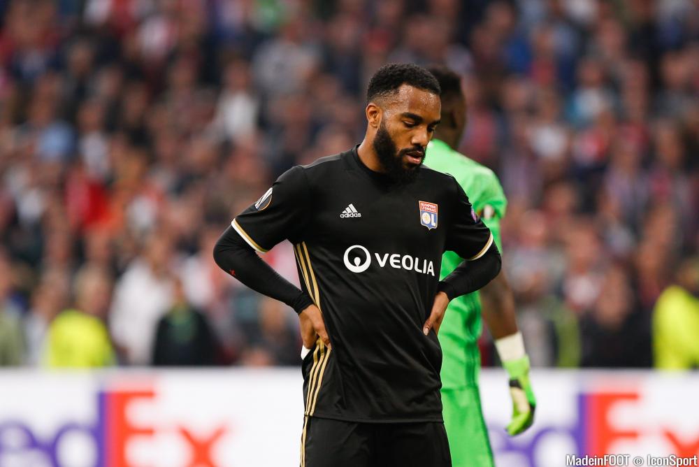 Lacazette ne rejoindra pas l'Atlético cet été.