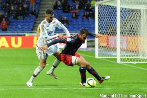 Rachid Ghezzal plait en Premier League.