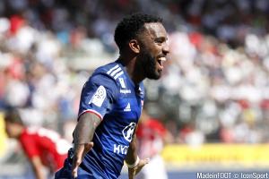 Alexandre Lacazette (OL) fait partie des trois nominés pour le titre de joueur du mois d'Août en L1.