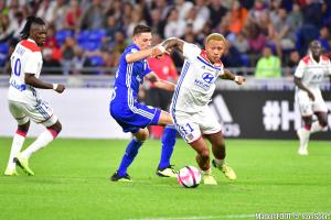 Les velléités de départ de Memphis Depay ne se sont pas éteintes.