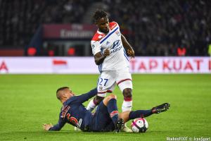 Maxwel Cornet (OL) s'est blessé à la demi-heure de jeu face au Lille OSC.