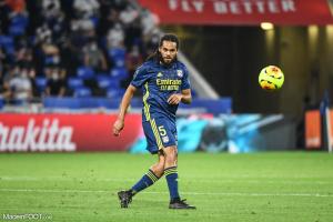 Jason Denayer, le défenseur central de l'Olympique Lyonnais.
