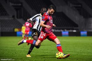 Léo Dubois face à Sada Thioub