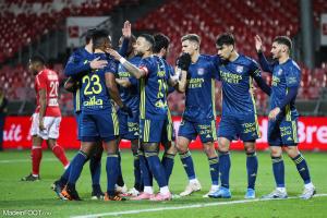 Les joueurs lyonnais célébrant un but