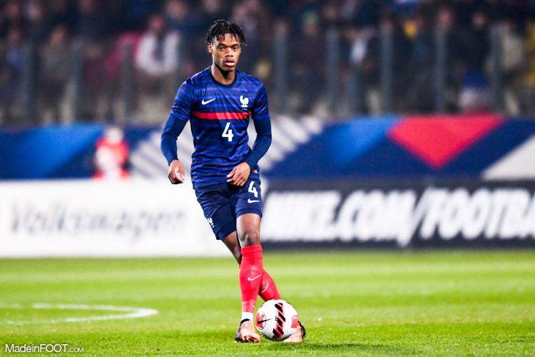 OL - Qu'a fait Warmed Omari avec les Comores durant cette trêve internationale ?