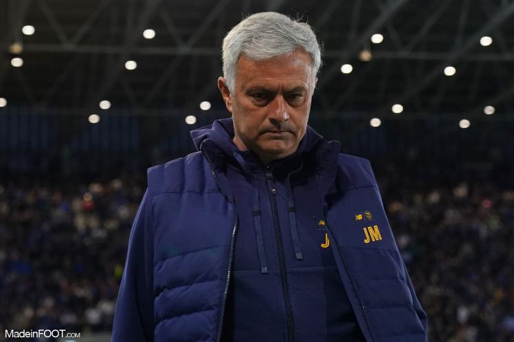 OL - José Mourinho vole au secours de Pierre Sage et détruit John Textor !