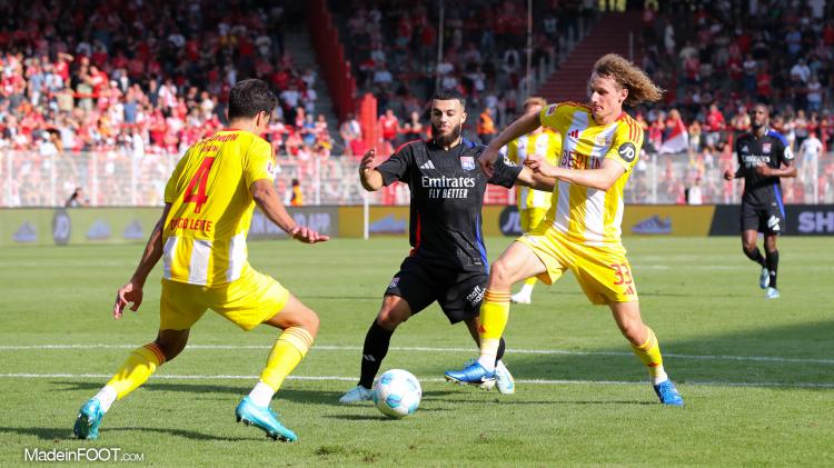 OL - Saïd Benrahma soutient Georges Mikautadze après son pénalty raté !