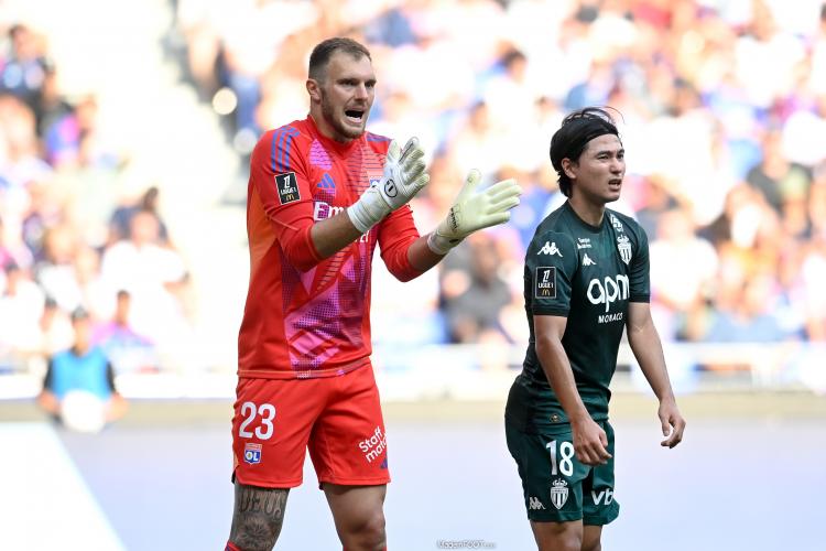 OL - Un président brésilien attaque John Textor sur le transfert de Lucas Perri