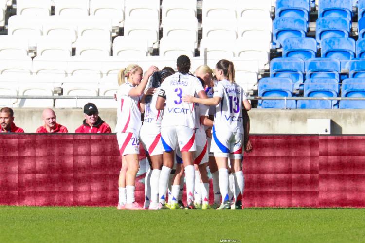 Arkema Première Ligue - L'OL s'impose logiquement face au PSG et prend la tête du championnat !