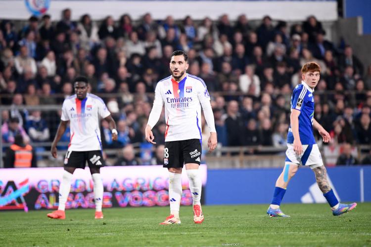 Mercato - Manchester City reprend les discussions avec l'OL pour Rayan Cherki