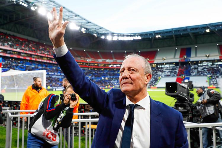 OL - Deux grandes figures de l'OL sont présentes pour l'hommage rendu à Bernard Lacombe