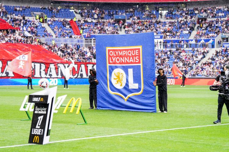 Anciens - Un ancien attaquant de l'OL dans les petits papiers du Paris FC