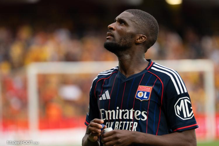 OL - Les raisons de l'absence de Clinton Mata avec l'Angola sont connues