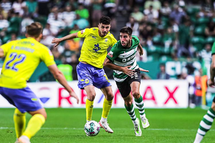 Mercato - L'OL négocie pour un attaquant espagnol passé par le Barça