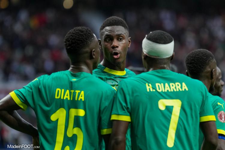 CAN 2025 - Moussa Niakhaté titulaire, le Sénégal domine le Mali et rejoint le dernier carré !