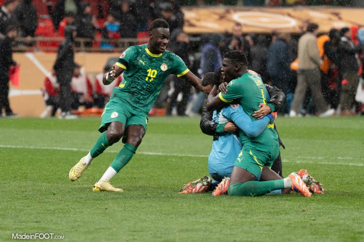 OL - Moussa Niakhaté reste concentré malgré la polémique autour de la CAN