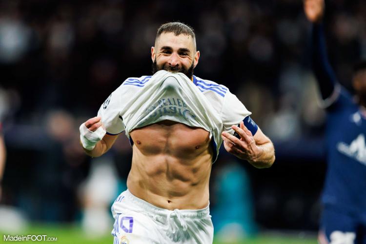 OL - La fresque géante de Karim Benzema se dévoile à Bron